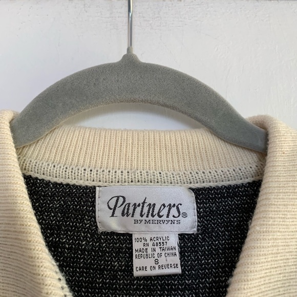 Vintage Partners By Mervyns Button Sweater Black White‎   Woman Small - Picture 4 of 6